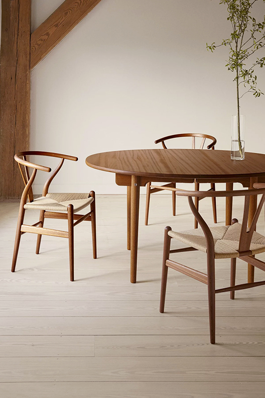 Carl Hansen. Save 15%.