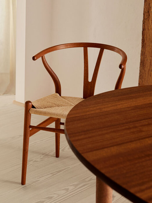 Carl Hansen. Save 25%