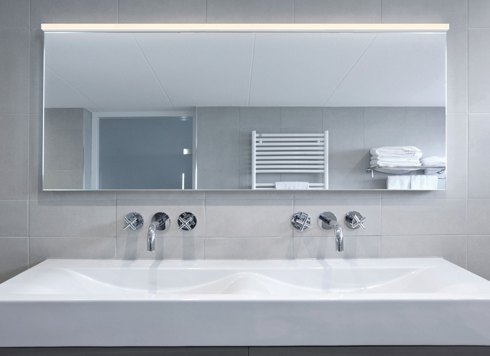 Stix Plus LED Bath Bar by Robert Sonneman for SONNEMAN Lighting 