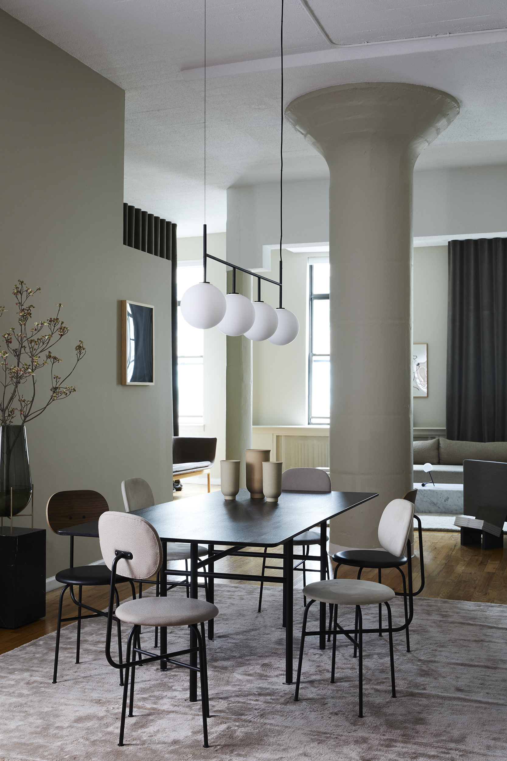 A clean and contemporary dining room.