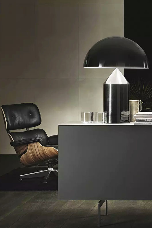 Atollo Metal Table Lamp by Oluce.