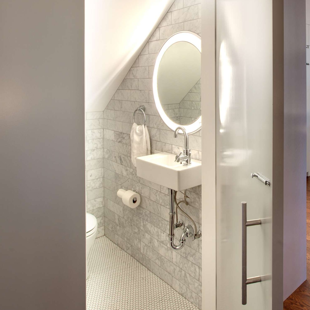 How to Light a Small Bathroom