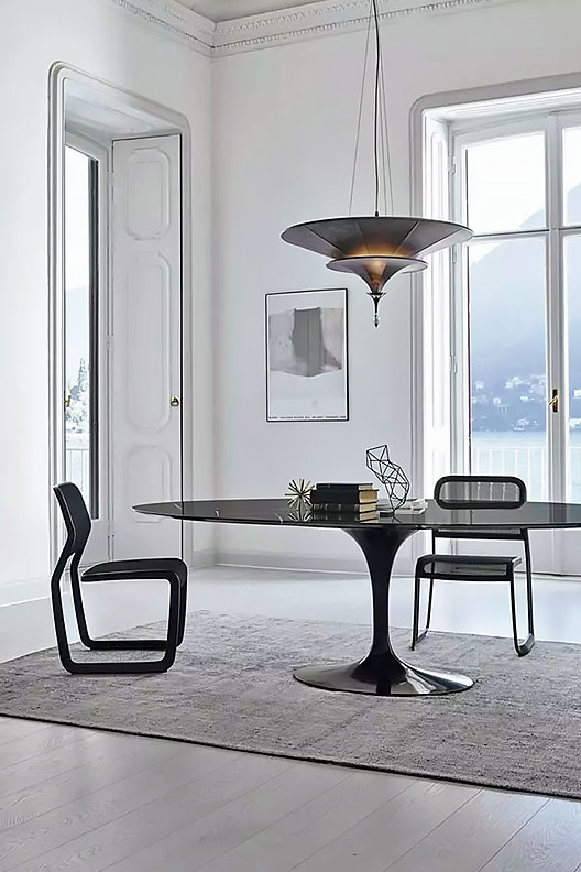 Saarinen Oval Dining Table by Knoll®.