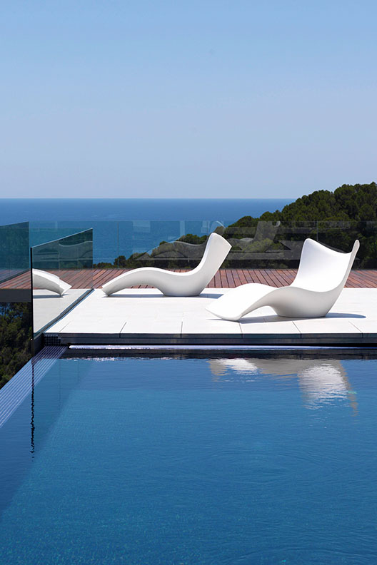 Vondom. Save up to 20%.