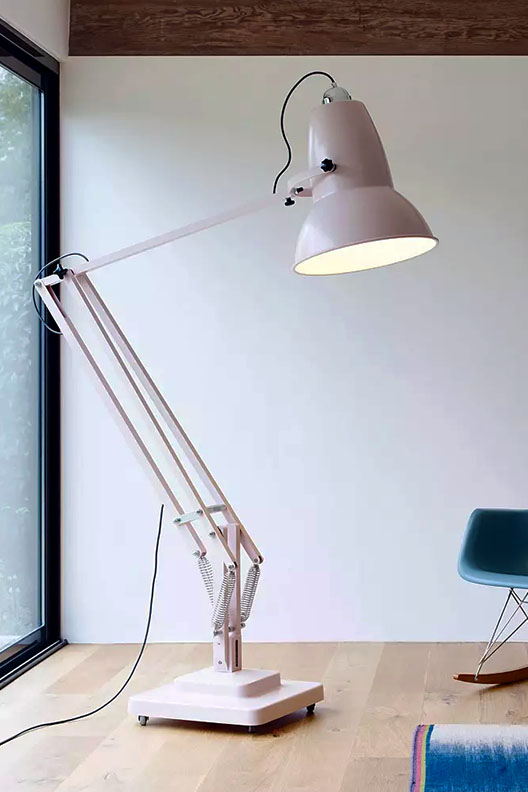 Giant 1227 Floor Lamp by Anglepoise.