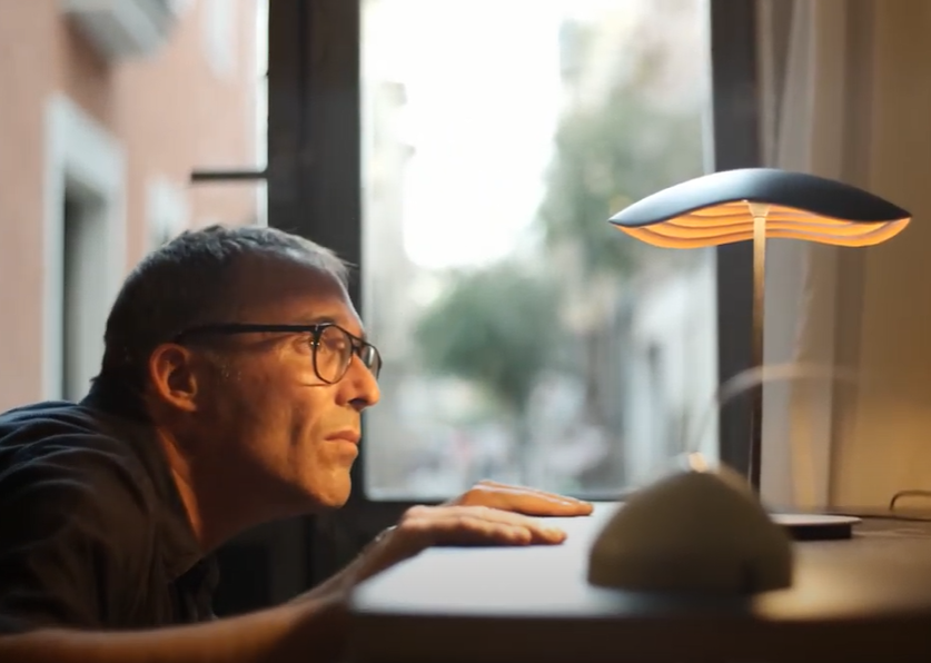 Designer Alex Fernández Camps with the Valentina LED Table Lamp.