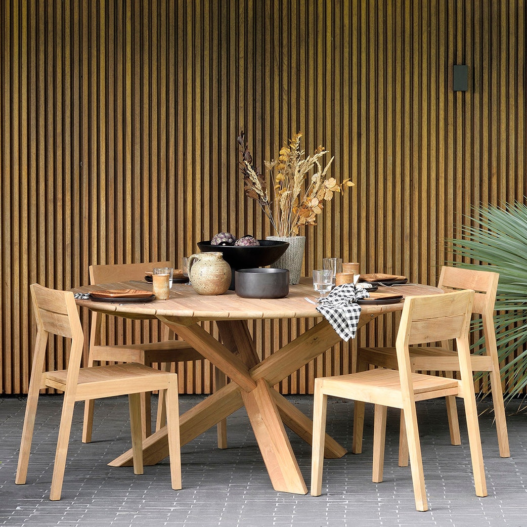 Outdoor Dining + Bar Furniture