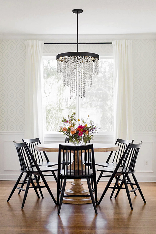 Chandeliers under $1,000.
