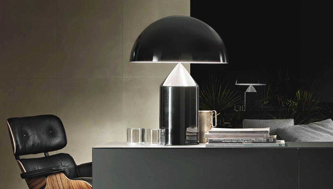 Atollo Metal Table Lamp by Oluce.